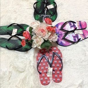Aeropostale Flip Flop Bundle